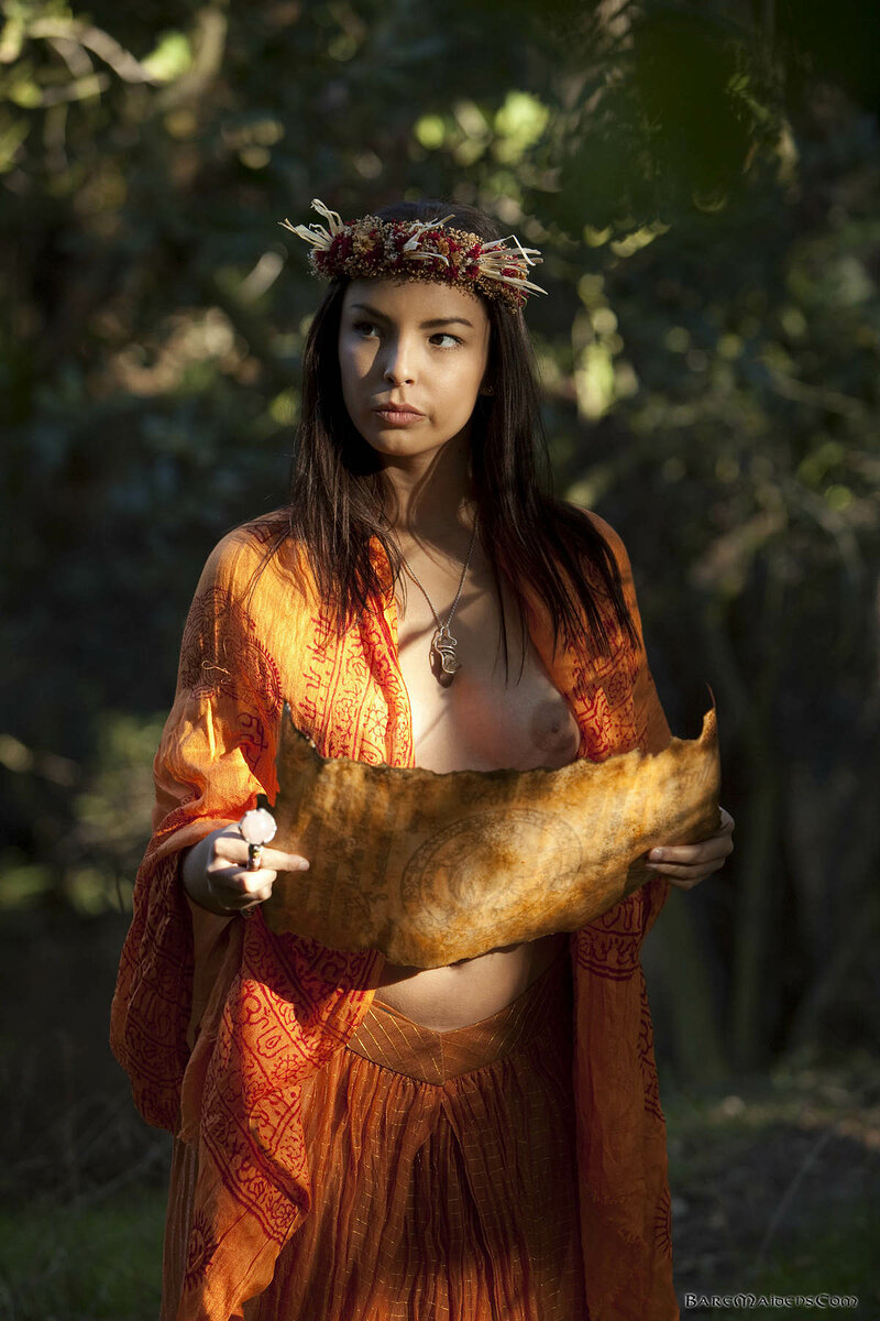 Руслана, 19